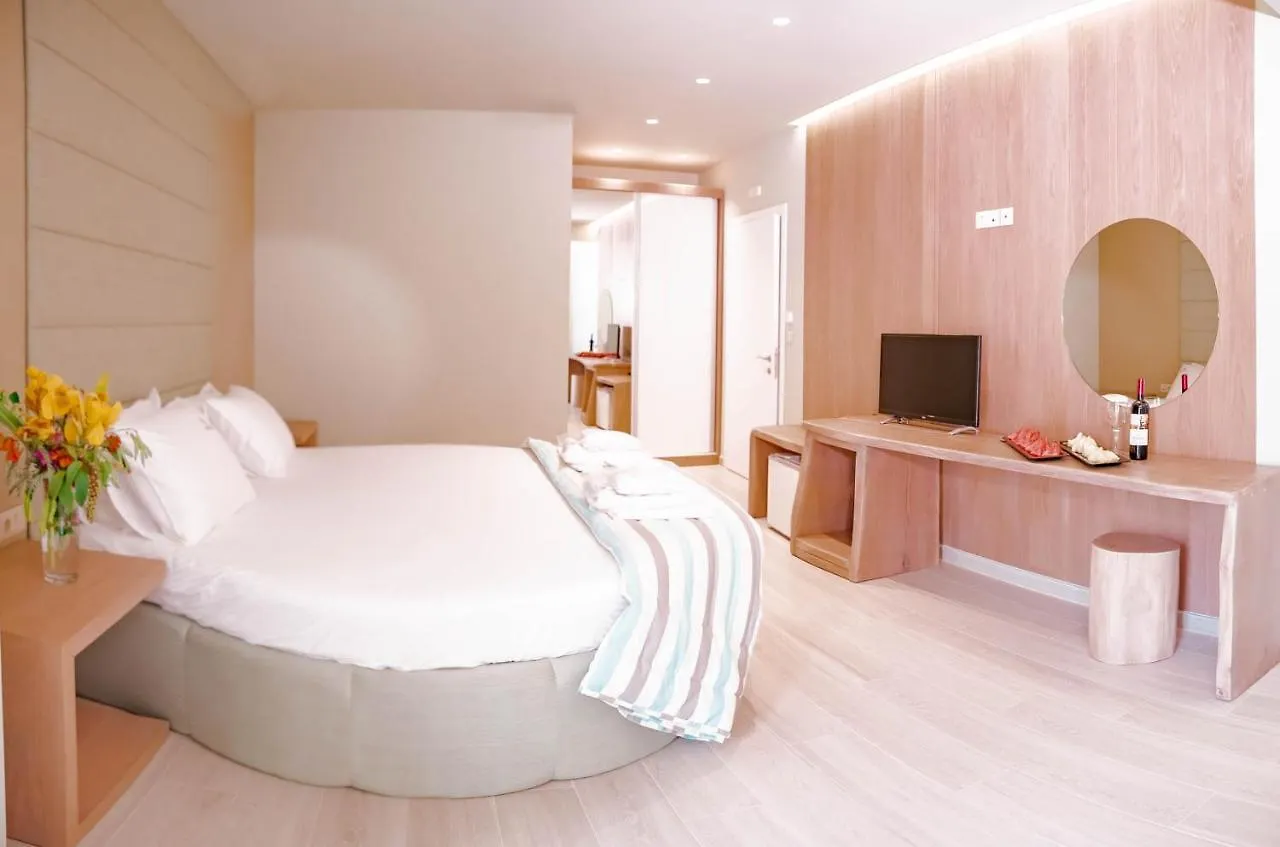 Tresor Sousouras Hotel Hanioti