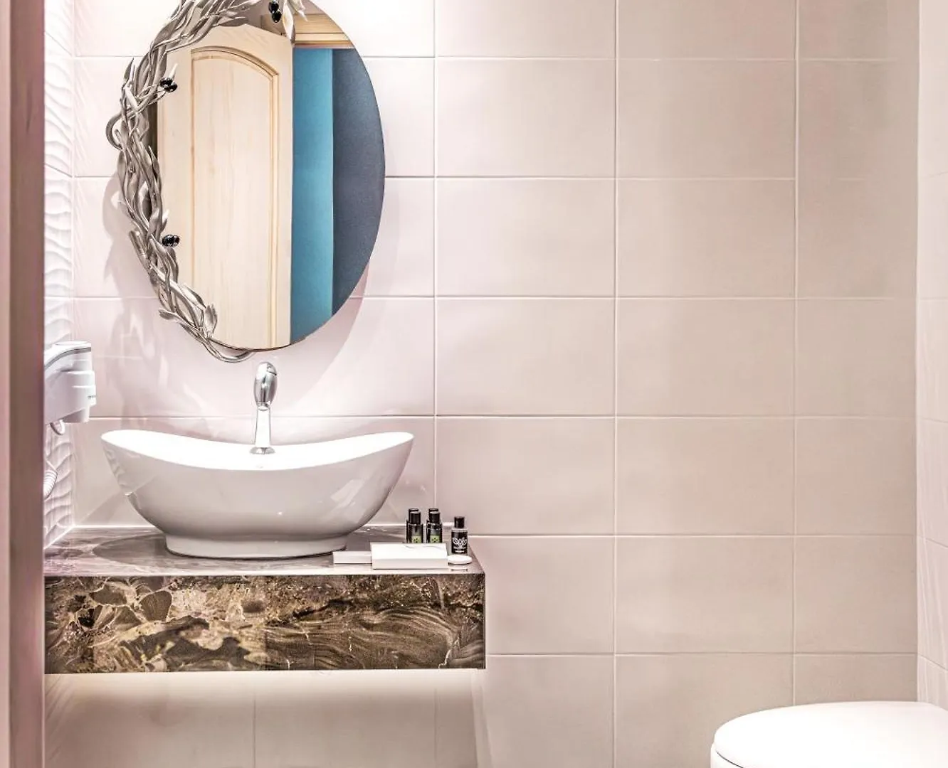 Tresor Sousouras Hotel Hanioti Greece