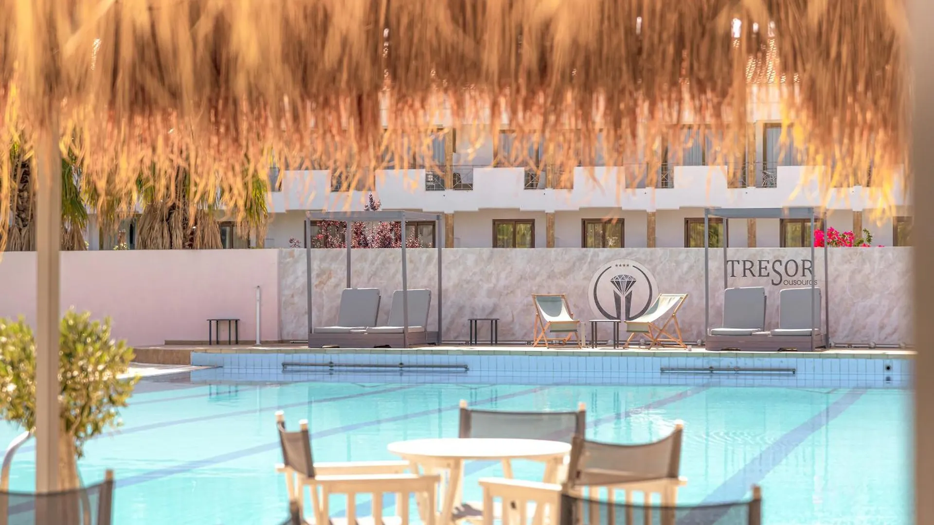 Tresor Sousouras Hotel Hanioti