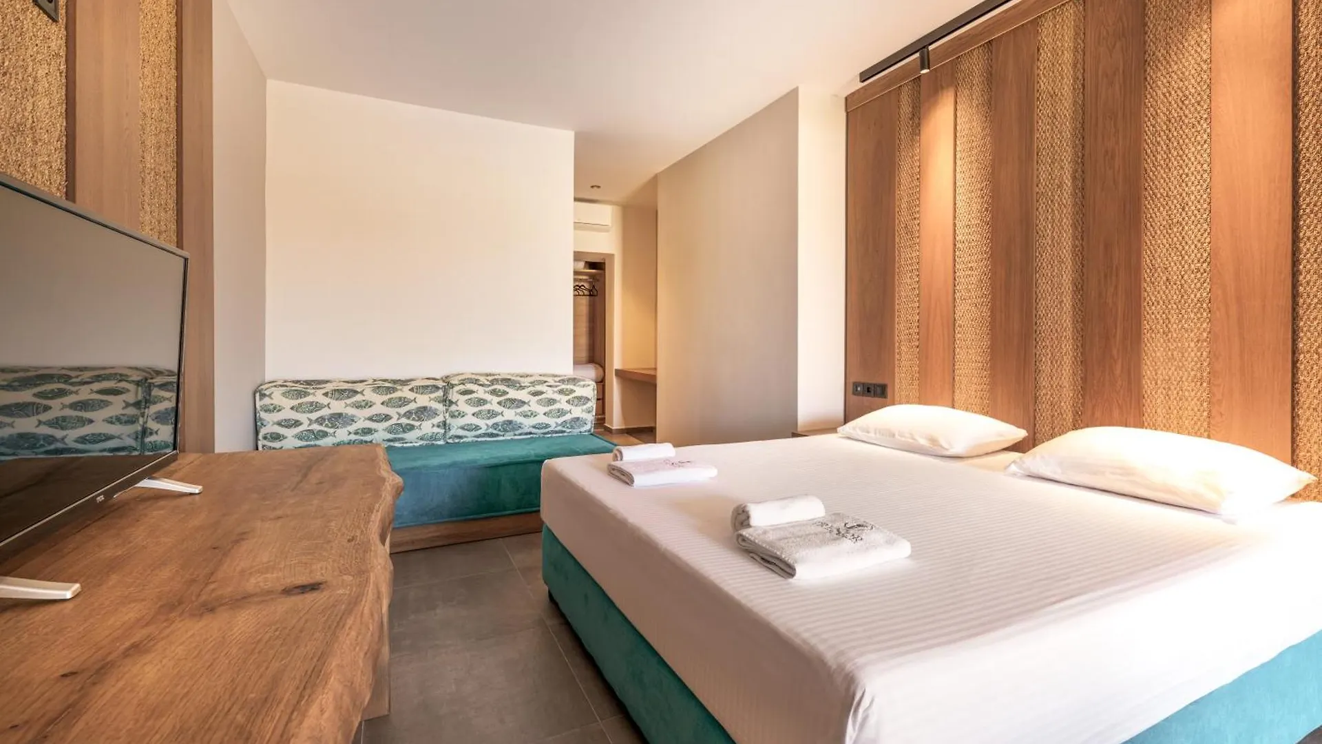 Tresor Sousouras Hotel Hanioti